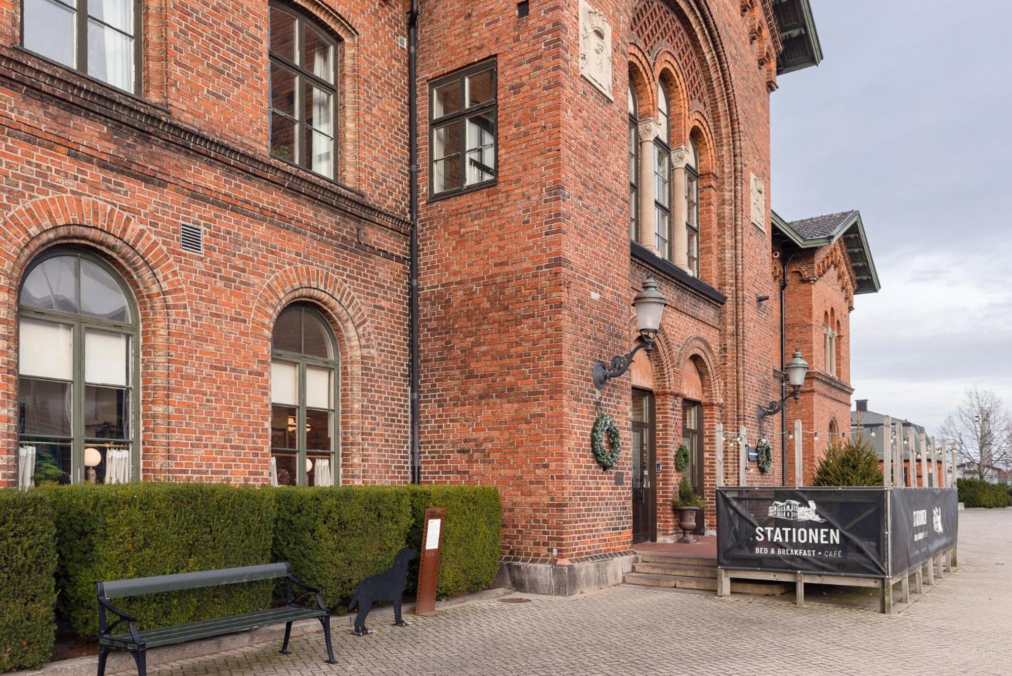 Stationen Bed & Breakfast Ystad Luaran gambar
